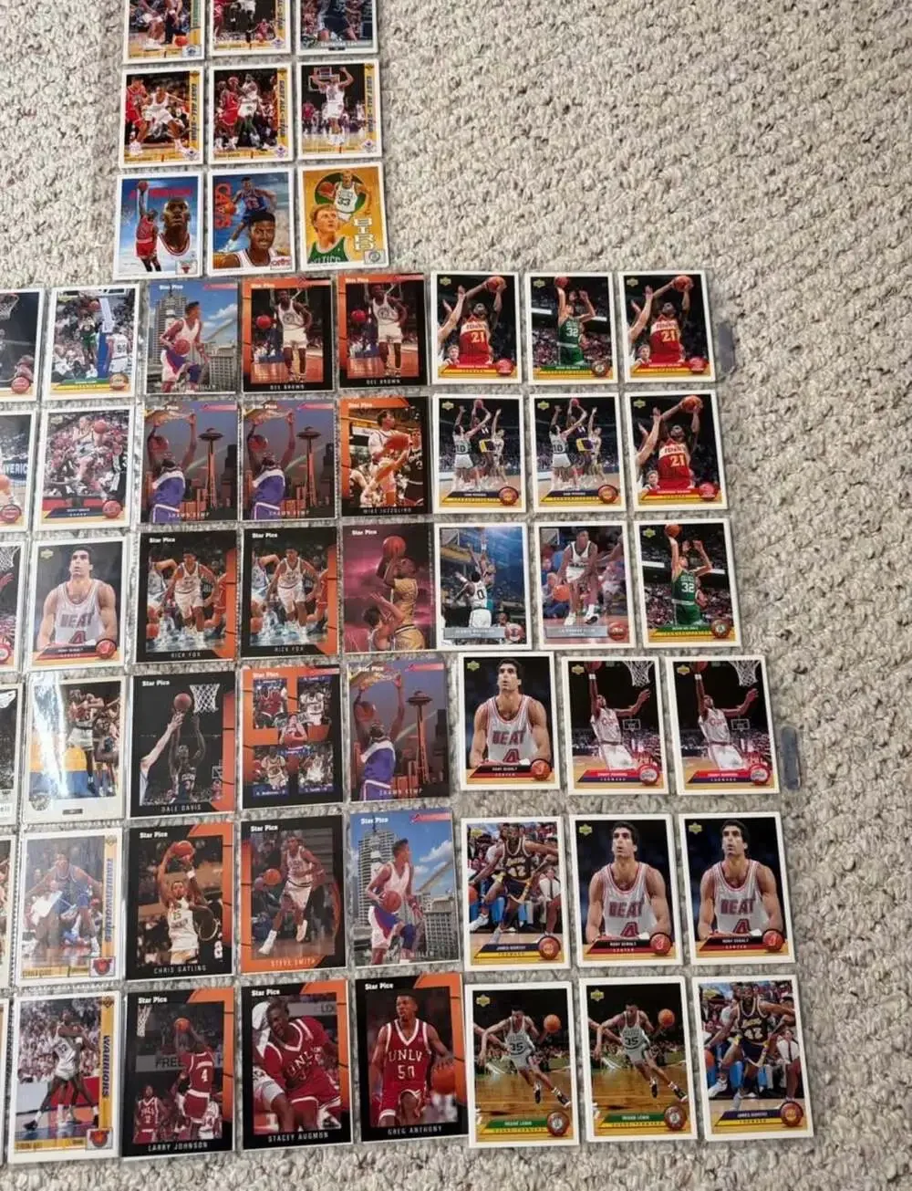 Large Collection of Assorted 1992-1993 Upper Deck NBA Basketball Cards